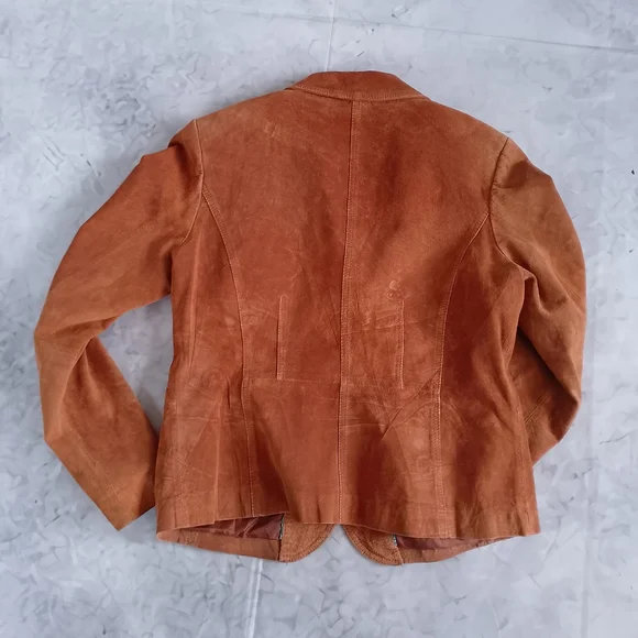 Bernardo Women's Suede Tailored Blazer Jacket in Burnt Orange - Picture 4 of 11